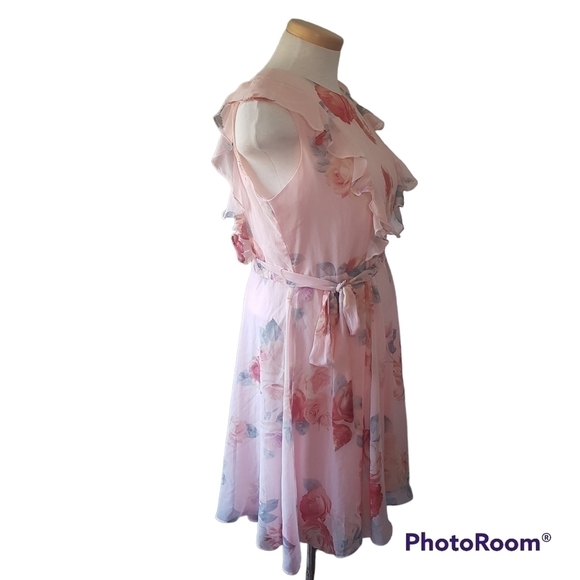 Suzy Shier Floral Sleeveless Midi Dress with Ruffles & Tie Belt - Picture 2 of 15